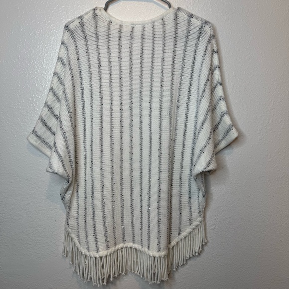NY Collection Petite Sweater Poncho Sequins and Fringe Oversized Fit Size Small - Picture 7 of 7